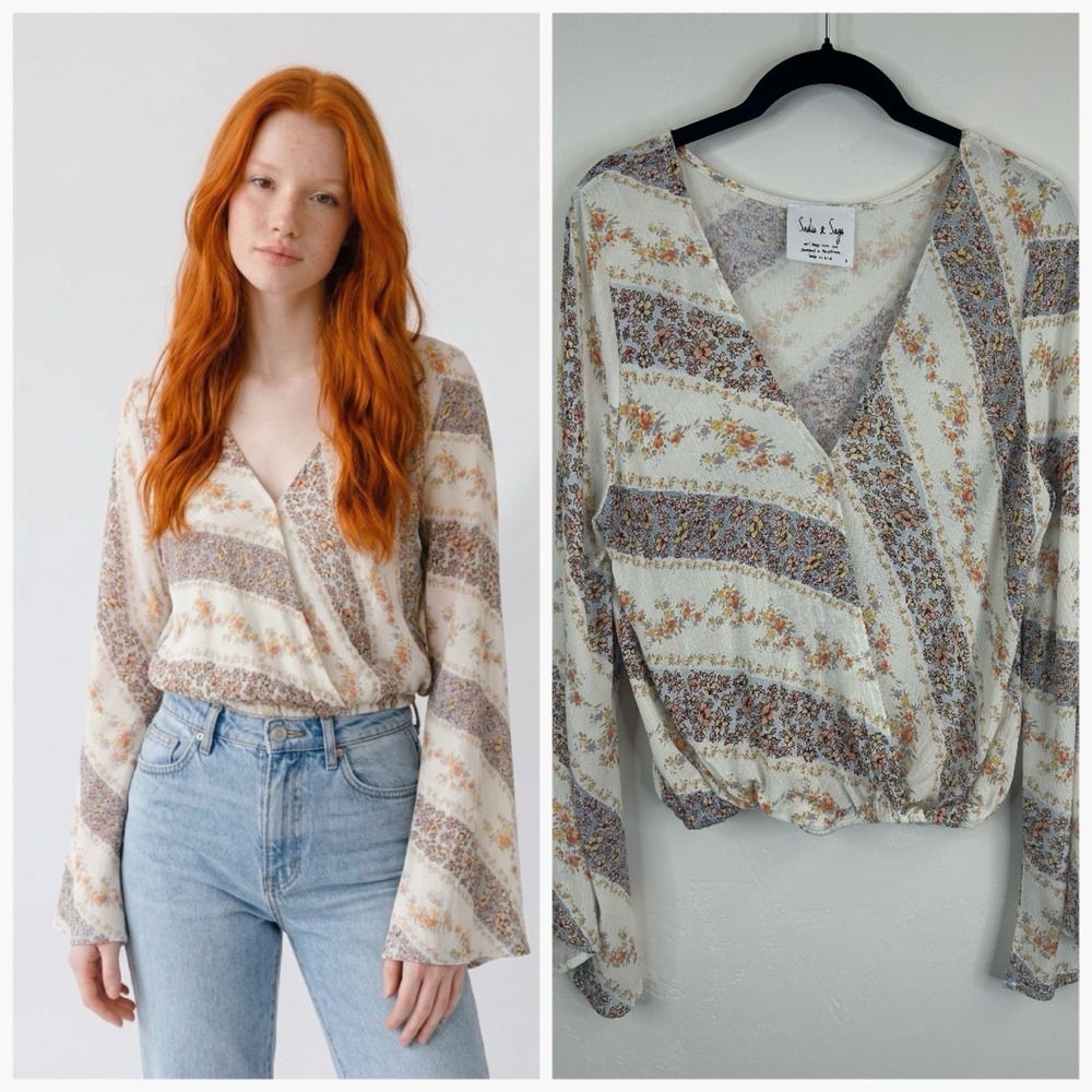 Bell Sleeve Boho V-Neck Top Size S Hippie Prairie Cottagecore Floral Peasant